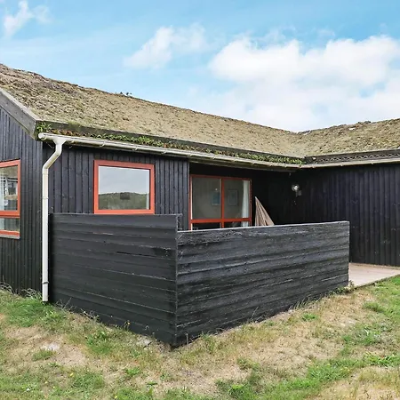 Сasa de vacaciones 6 Person Holiday Home In Henne *